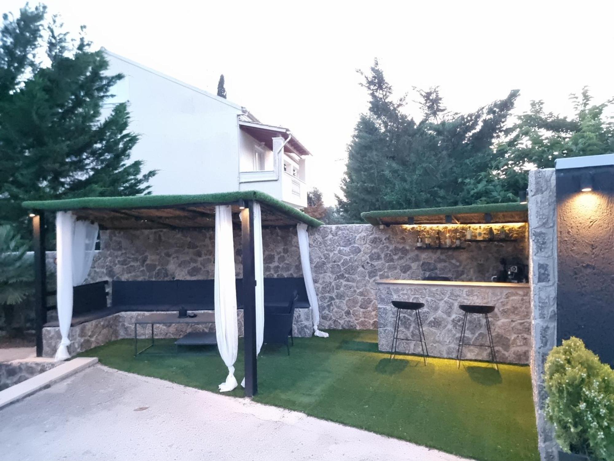 Luxvilla Áyioi Dhéka Exterior foto